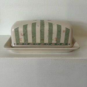 Pfaltzgraff Portfolio NATUREWOOD Stoneware 1/4 LB Butter Dish with Lid